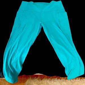 Athleta Bora Bora Blue Salutation Stash 7/8 tight Leggings size XL